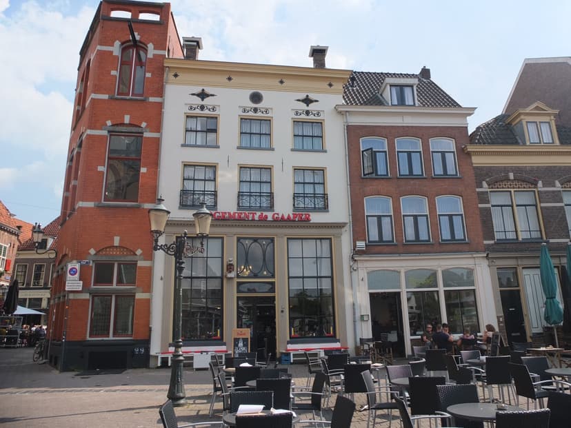 Terrassen aan de Hof, het marktplein in het centrum van Amersfoort
